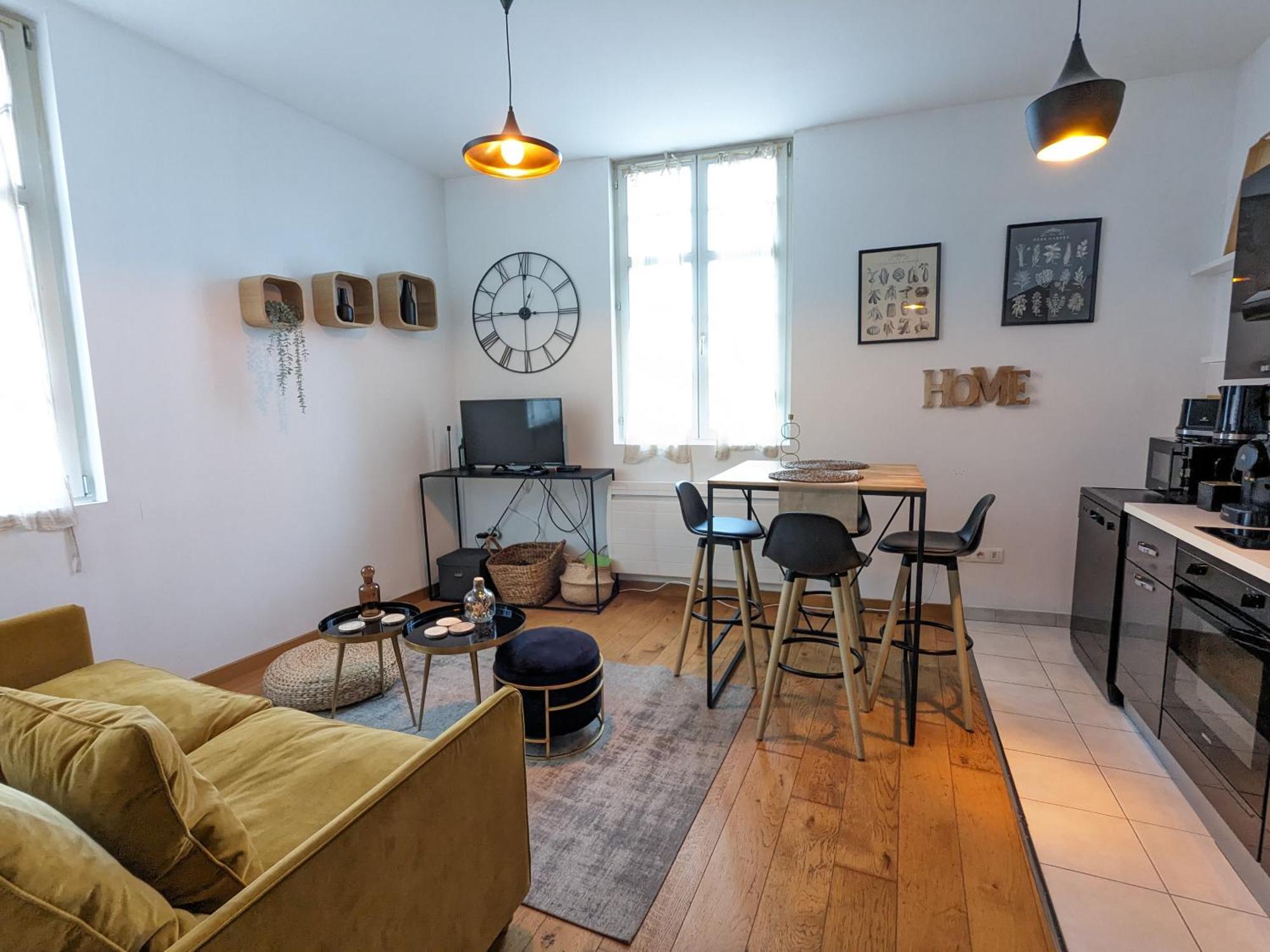 Appartement Place De La Cath' Avec Parking กอลมาร์ ภายนอก รูปภาพ